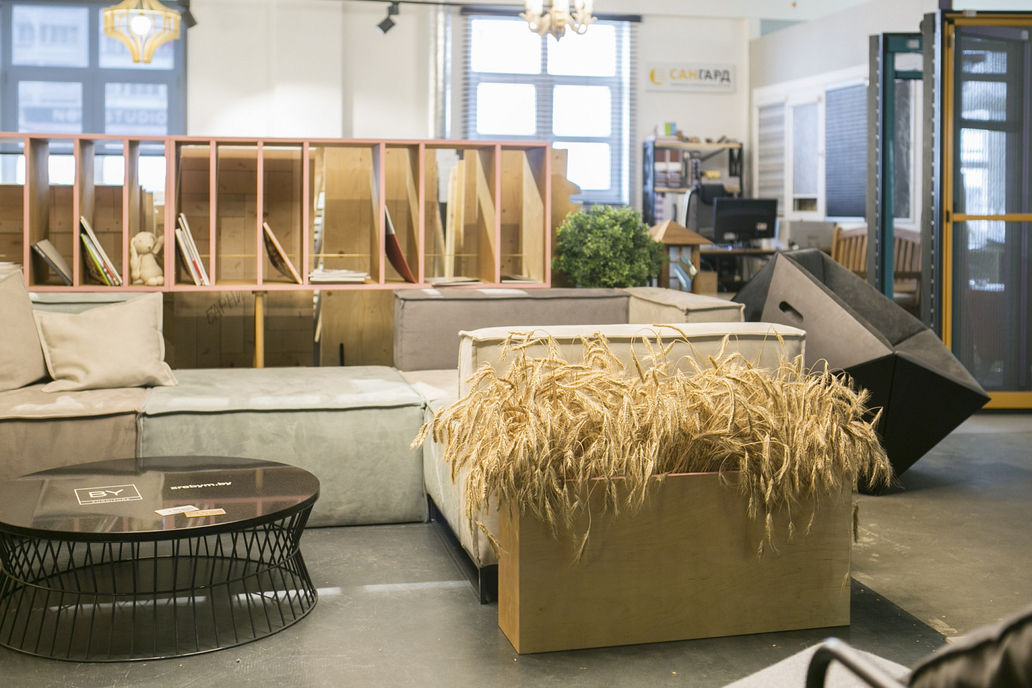 BY_FURNITURE SHOWROOM