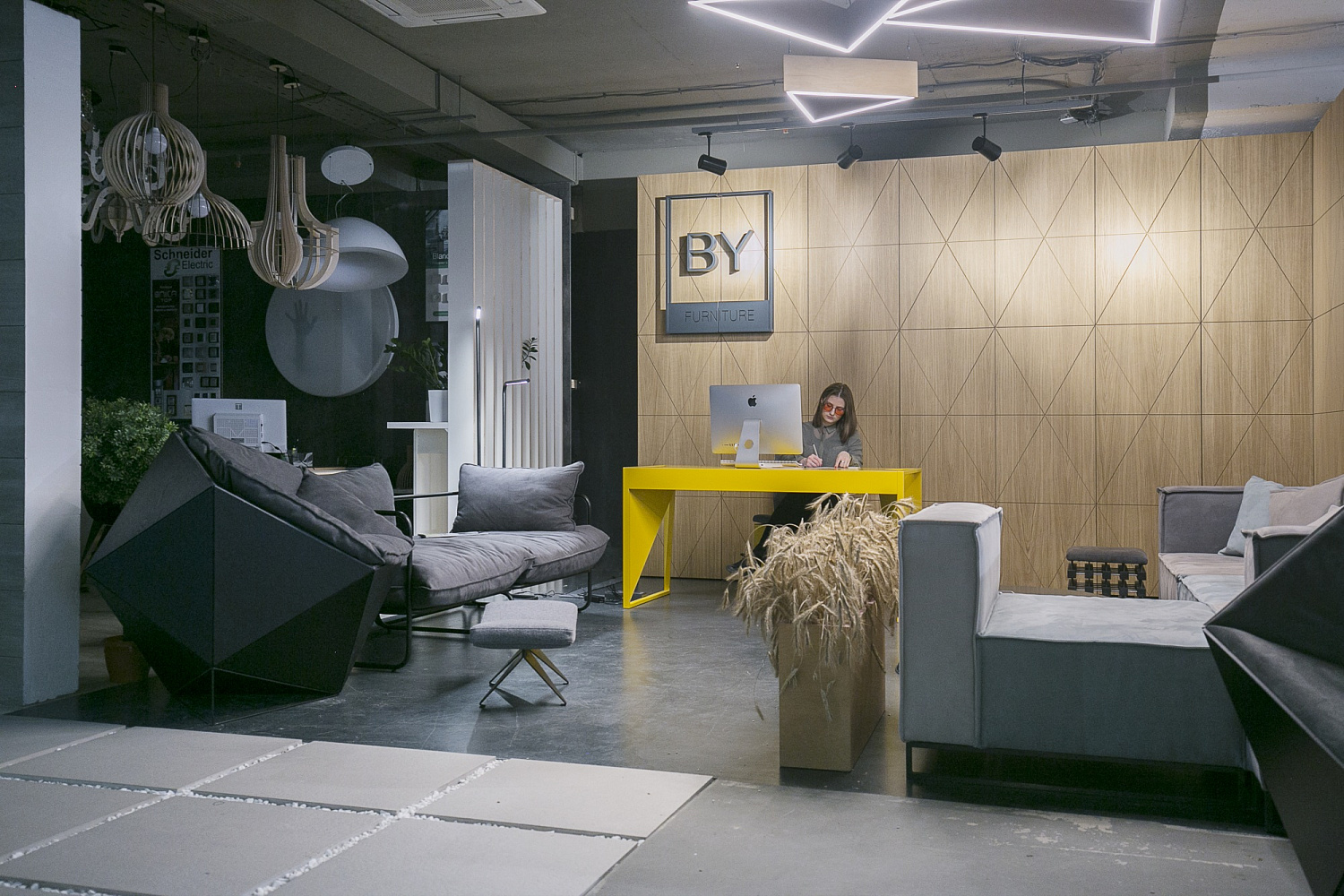 BY_FURNITURE SHOWROOM