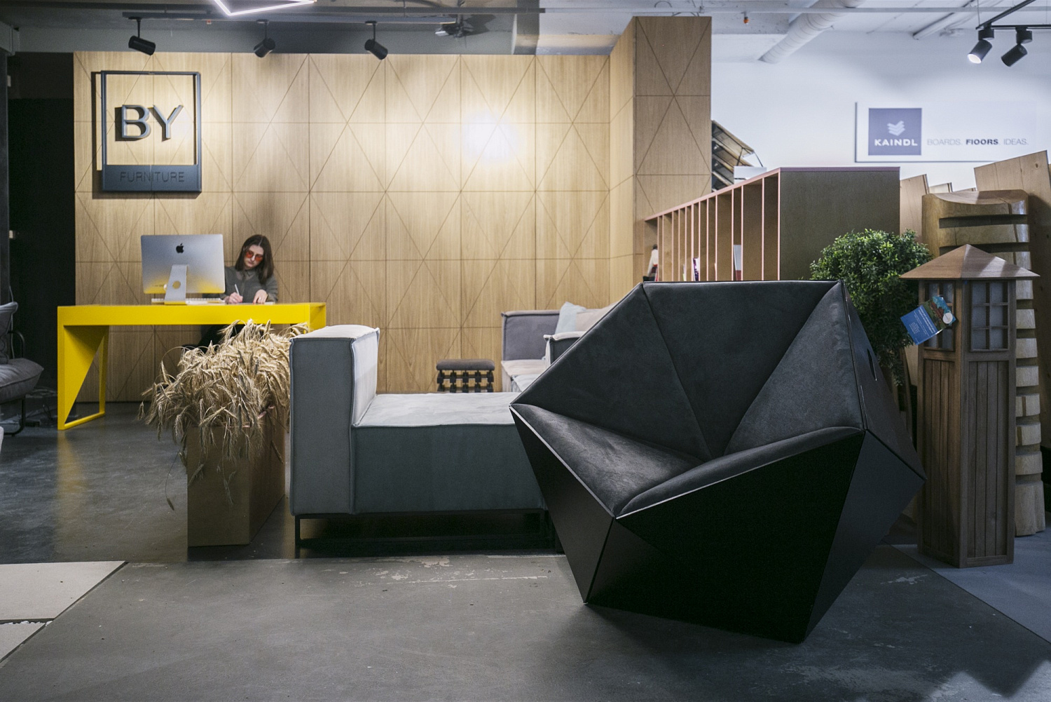 BY_FURNITURE SHOWROOM