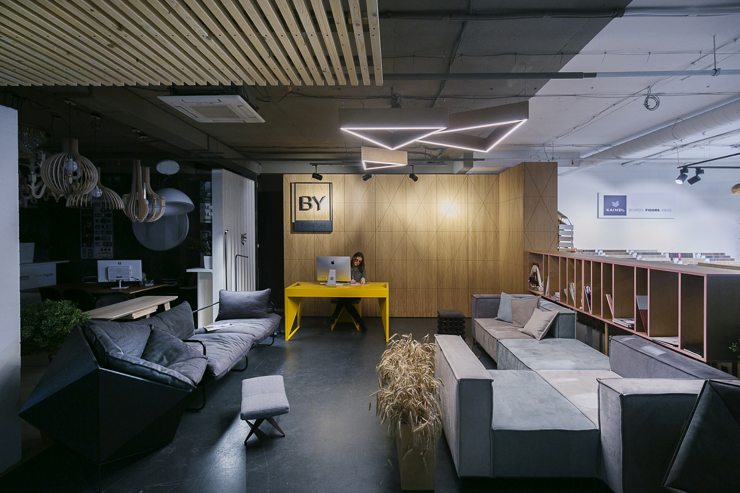 BY_FURNITURE SHOWROOM