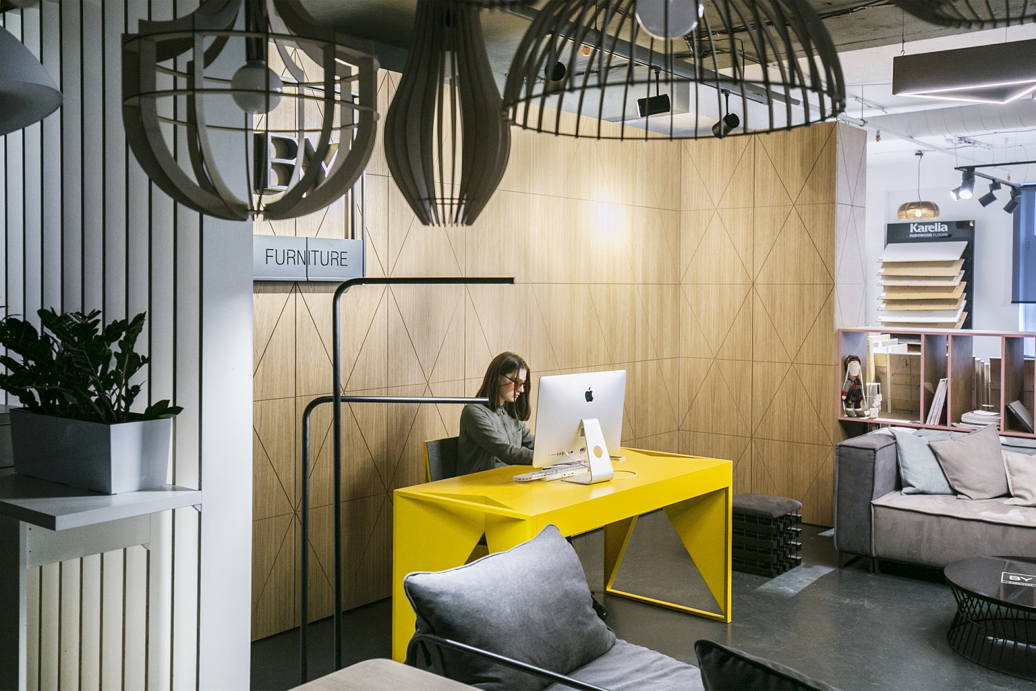 BY_FURNITURE SHOWROOM